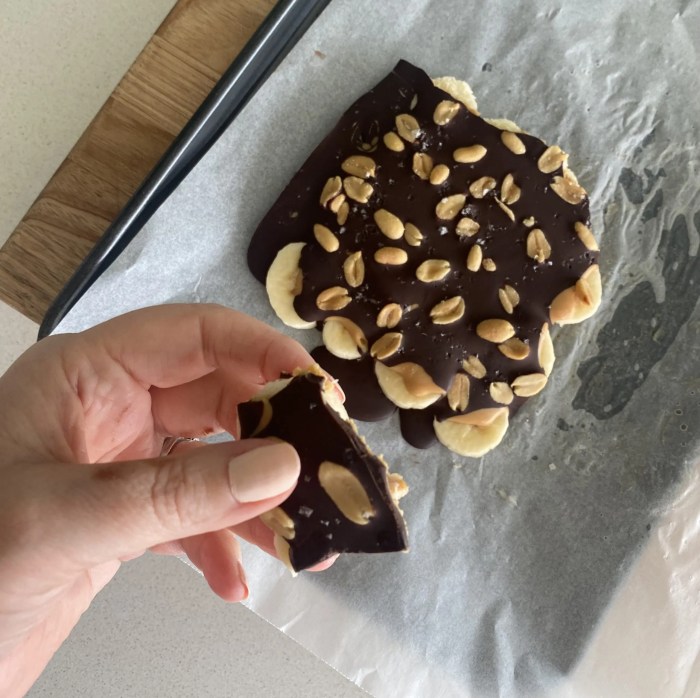 Viral chocolate banana bark recipe