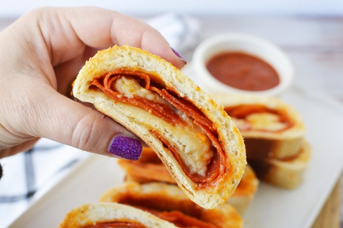Pepperoni rolls quick easy pizza recipe great roll idea supper nachos fried dough noodle inn leeward drive cheese bread homemade