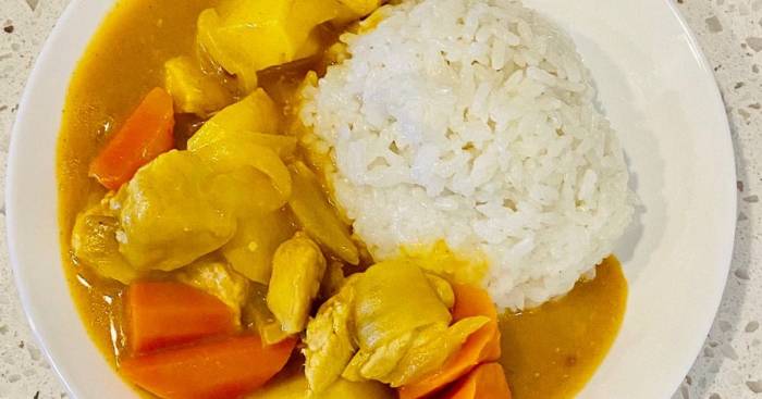 Curry golden japanese mild chicken